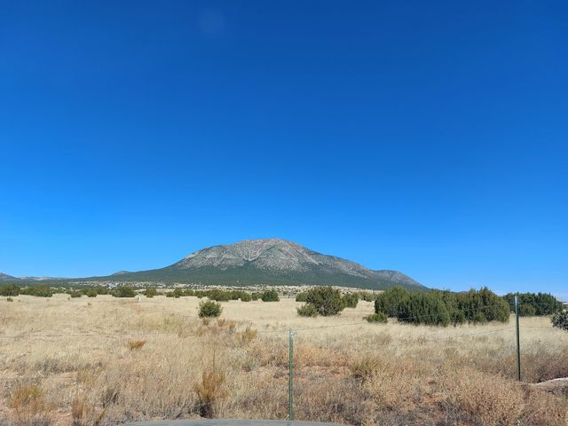 Weathersby Dr, Edgewood, NM 87015