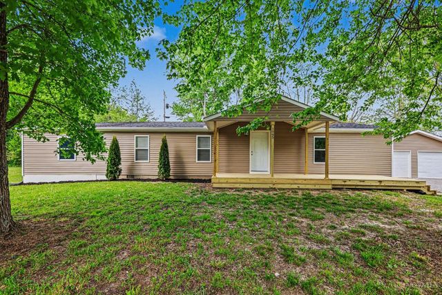 1945 Amiott Ln, Mount Orab, OH 45154