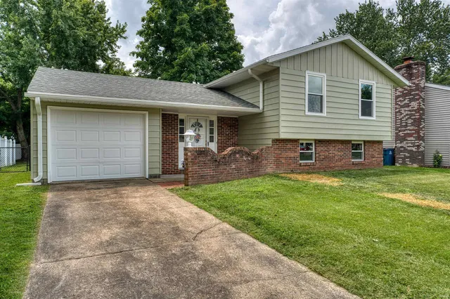 417 Old Cannon Way, Evansville, IN 47711