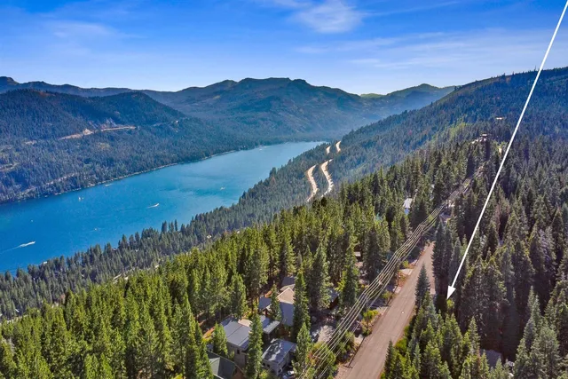 12005 Skislope Way, Truckee, CA 96161