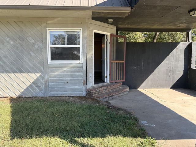 13950 E  Nutmeg Rd, Nevada, MO 64772
