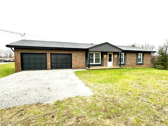 2039 Saint Johns Rd, Colliers, WV 26035