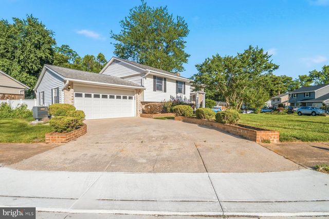 336 Regina Ct, Millersville, MD 21108