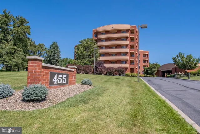 455 Windmere Dr #LLC, State College, PA 16801