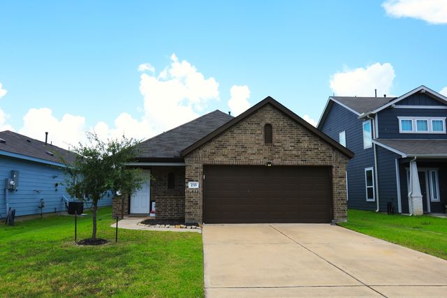 233 Laura Leigh Ln, Angleton, TX 77515