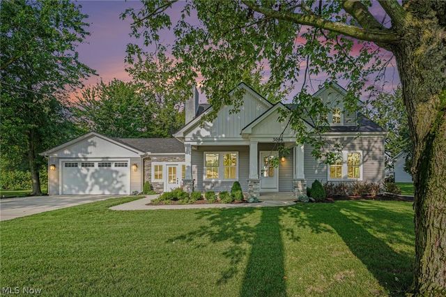 3006 Abbe Rd, Sheffield Lake, OH 44054