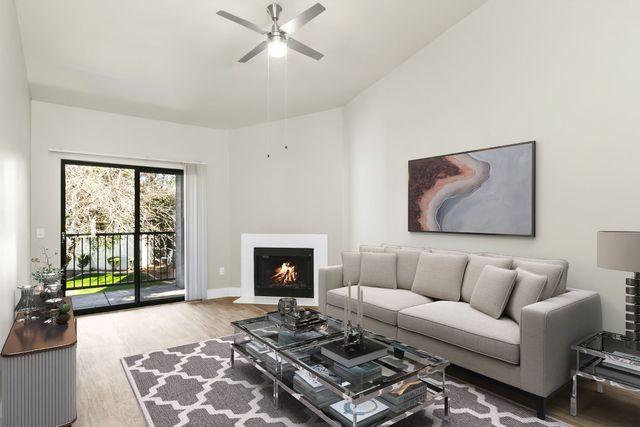 8820 W  Bell Rd #235, Peoria, AZ 85382