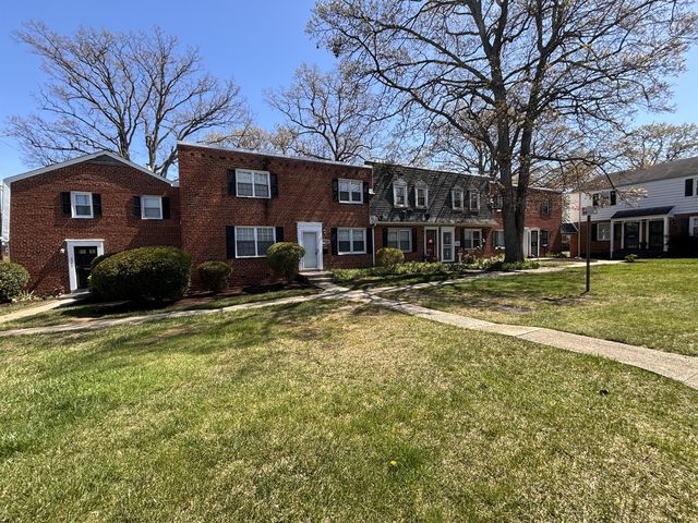 2575 Iverson St, Temple Hills, MD 20748
