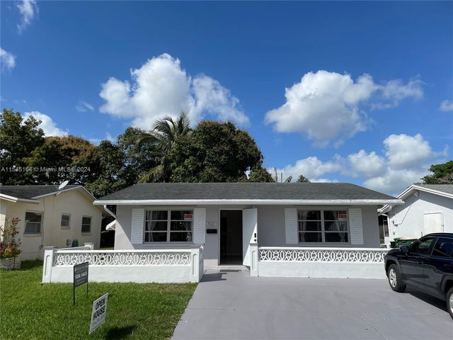 7311 NW 57th Pl, Fort Lauderdale, FL 33321