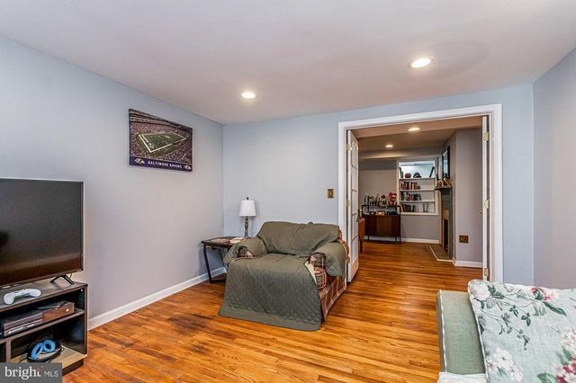 921 S  Charles St #2, Baltimore, MD 21230