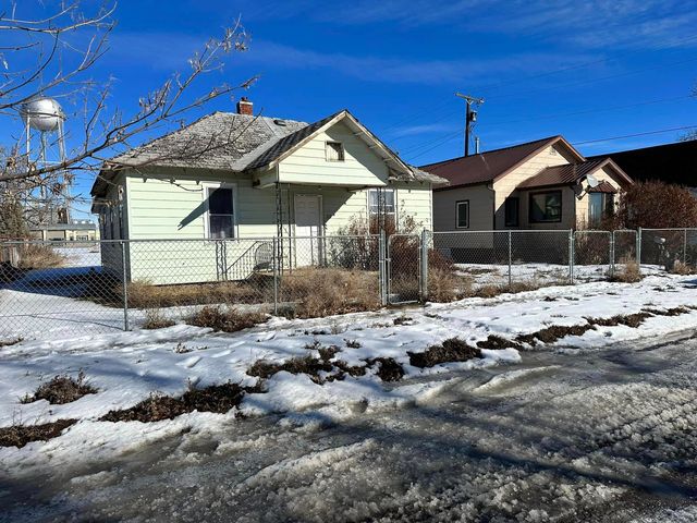 18 & 12 W  Monroe Ave, Chester, MT 59522