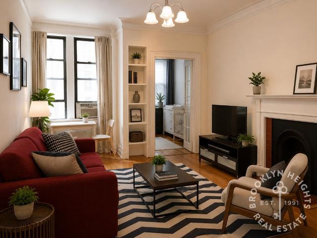 234 Lincoln Pl #2R, Brooklyn, NY 11217