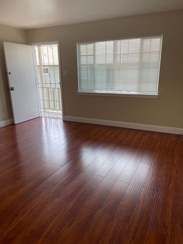 1694-1698 Kentfield Ave #2, Redwood City, CA 94061