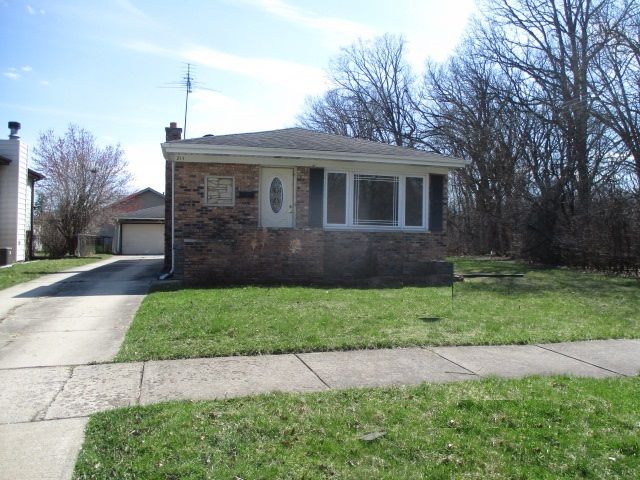 214 W  27th Pl, South Chicago Heights, IL 60411