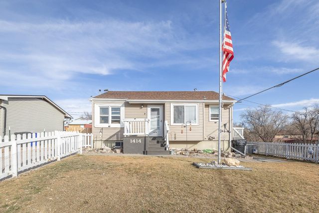 1414 Wood Ave, Rapid City, SD 57701