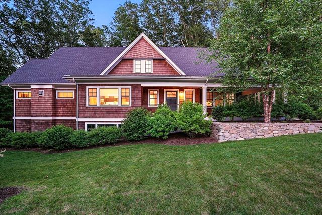 25 Cottage Cir #25, Dedham, MA 02026