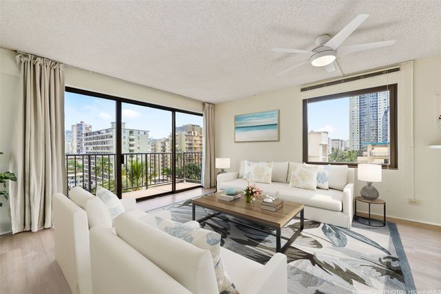 2140 Kuhio Ave #801, Honolulu, HI 96815