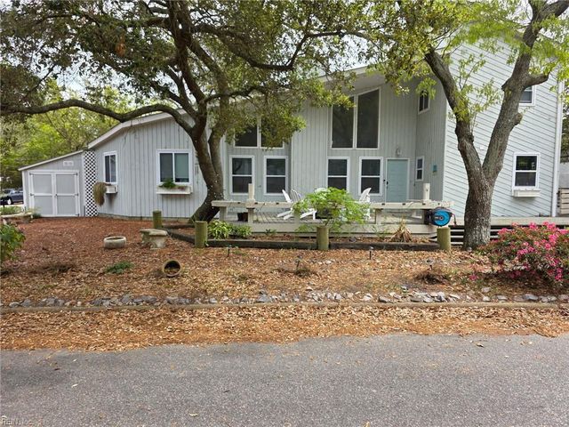 3937 Shady Oaks Dr, Virginia Beach, VA 23455