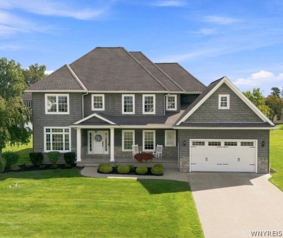 6227 Willow Run Ct, East Amherst, NY 14051