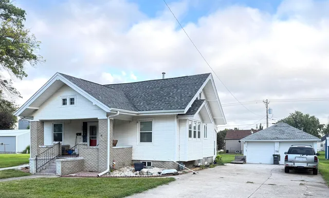 209 E  Hale St, Battle Creek, NE 68715