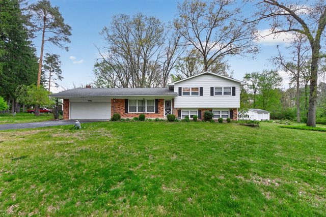 4721 Pin Oak Trl, Jackson, MI 49201