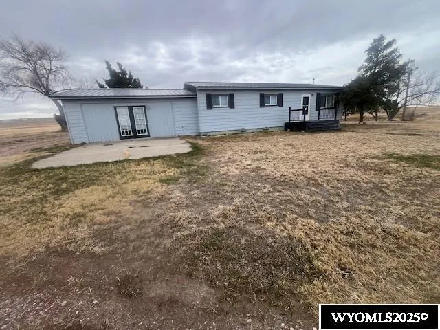 5765 S  Road 46, Torrington, WY 82240