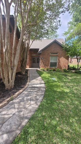 7104 Holly Square Ct, Tyler, TX 75703