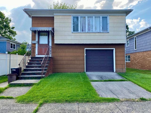 32 Muller Ave, Staten Island, NY 10314