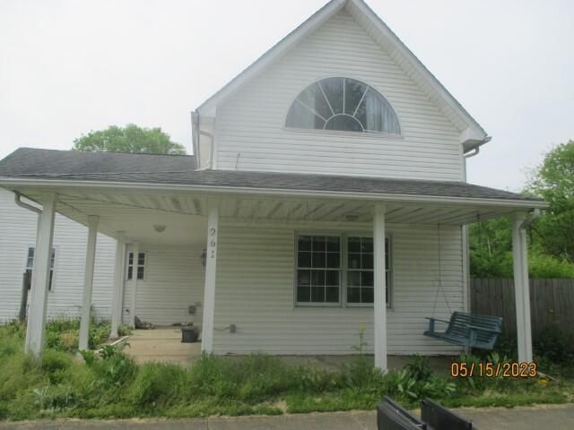 261 E  Maple St, North Lewisburg, OH 43060