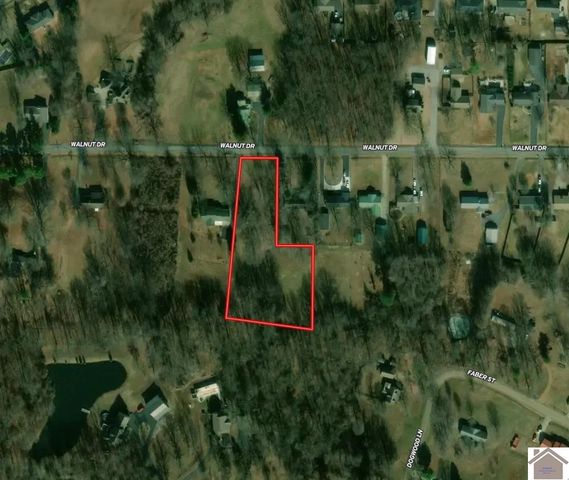 504 Walnut Dr, Paducah, KY 42003