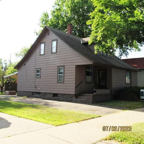 912 S  5th Ave, Wausau, WI 54401