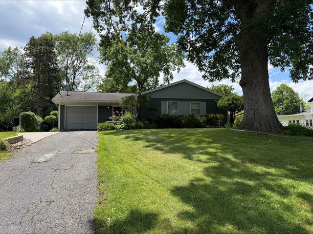 4 South St, Valparaiso, IN 46383