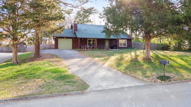 2008 Canby Hills Rd, Knoxville, TN 37923