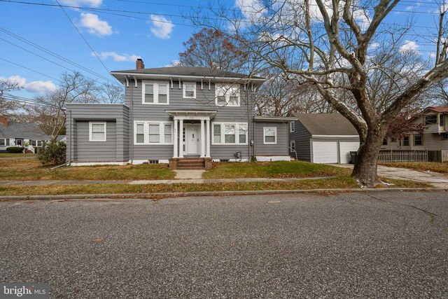 332 Delaware Ave, Absecon, NJ 08201