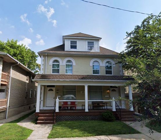 82 W  8th Ave, Columbus, OH 43201