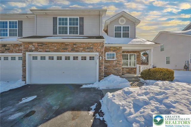 812 S  Fork Dr, Easton, PA 18040
