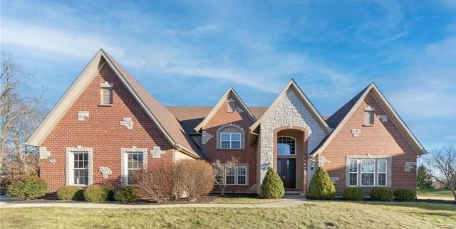 18230 Canyon Forest Ct, Chesterfield, MO 63005
