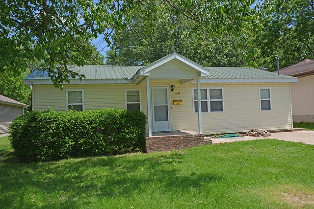 1628 N Old Orchard Ave, Springfield, MO 65803 | Trulia