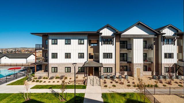 8073 Chardonnay Grv #K304, Colorado Springs, CO 80927