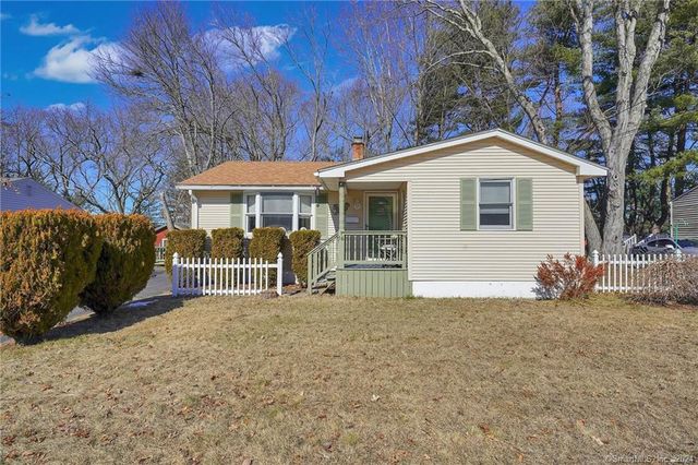 16 Laurie Dr, Enfield, CT 06082