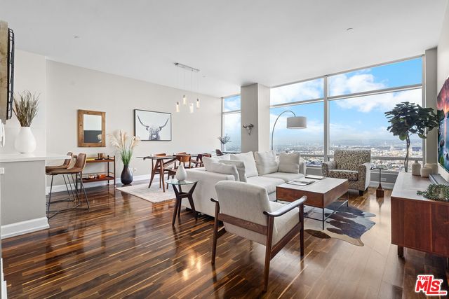 900 W  Olympic Blvd #40D, Los Angeles, CA 90015