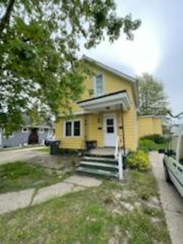 412 S  8th St, Goshen, IN 46526