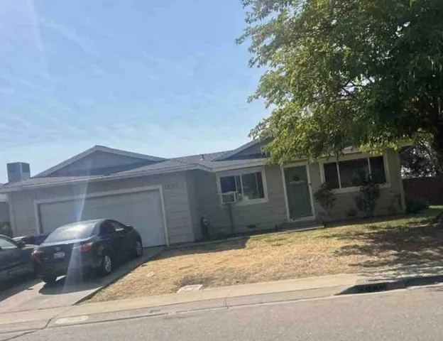 1100 Tudor St, Galt, CA 95632
