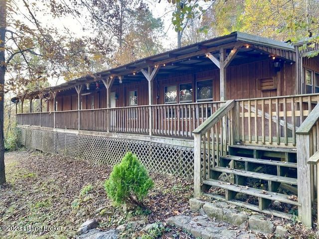 927 Caneyville Rd, Caneyville, KY 42721