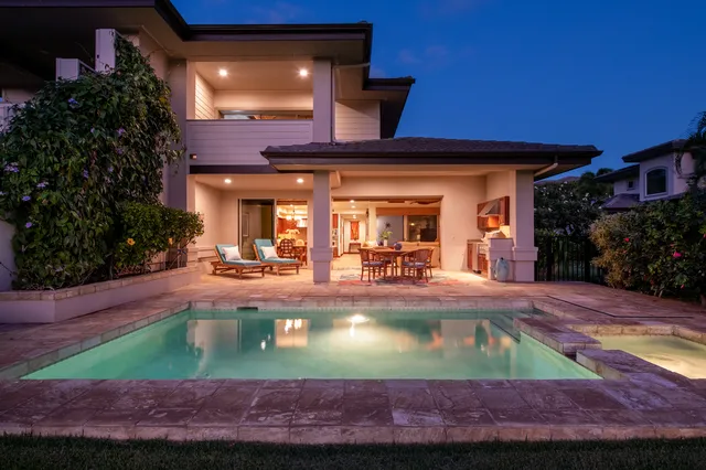 68-1025 N  Kaniku Dr #423, Kamuela, HI 96743