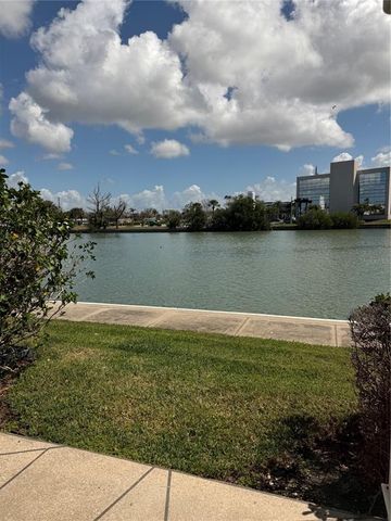 7425 Bay Island Dr S #103, South Pasadena, FL 33707
