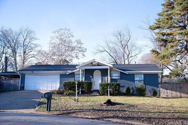 1710 Troy Cir, Benton, AR 72019