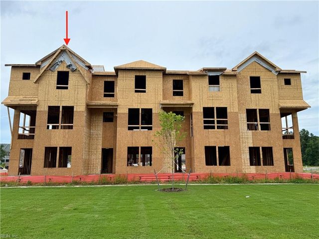 1061 Messa Loop, Chesapeake, VA 23320