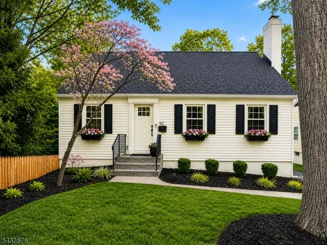 165 Russell Rd, Fanwood, NJ 07023
