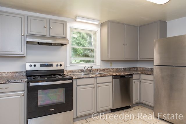 224 N  Anderson St #B, Morganton, NC 28655
